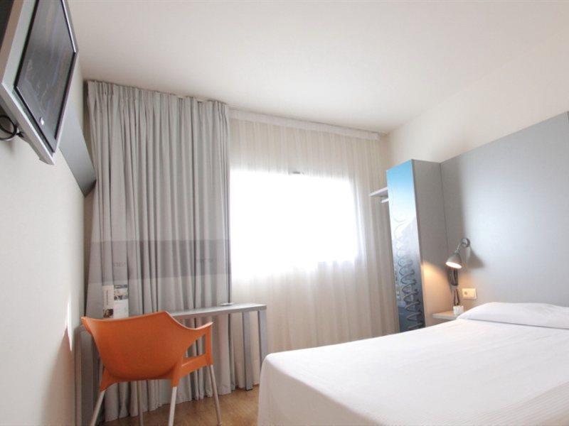 B&B Hotel Figueres Figueres  Exterior photo